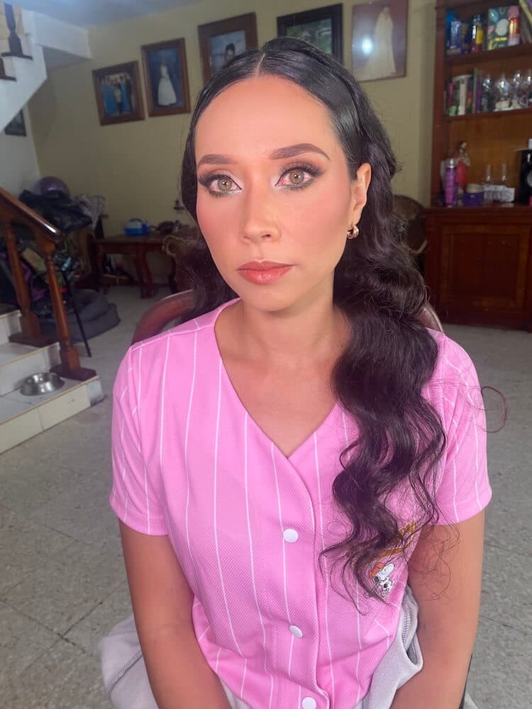 Maquillaje y peinado social para cena especial en Guadalajara