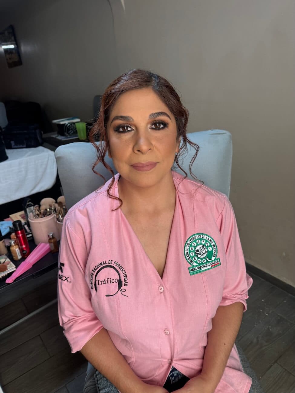 Maquillaje y peinado social para cena especial en Guadalajara