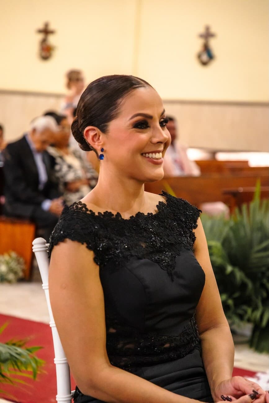 Peinado y maquillaje social para fiesta en Guadalajara